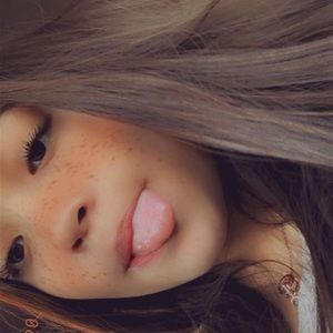 Meet your Posher, Melanie